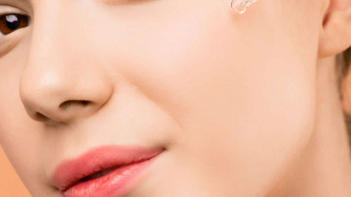 リキッドファンデーションの塗り方で差がつく美肌テクニック