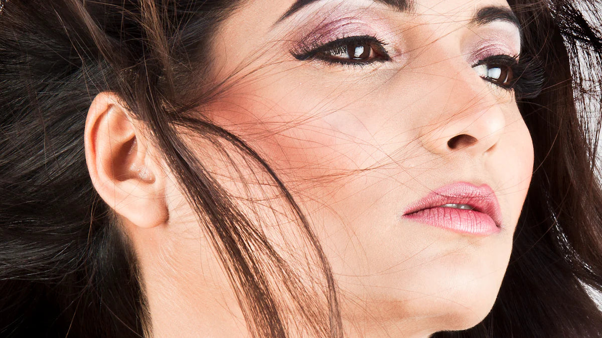 黄金比率で美を引き出すメイクの秘訣