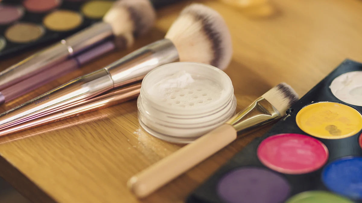 美容アドバイザー直伝！旅行中でも崩れないメイク術