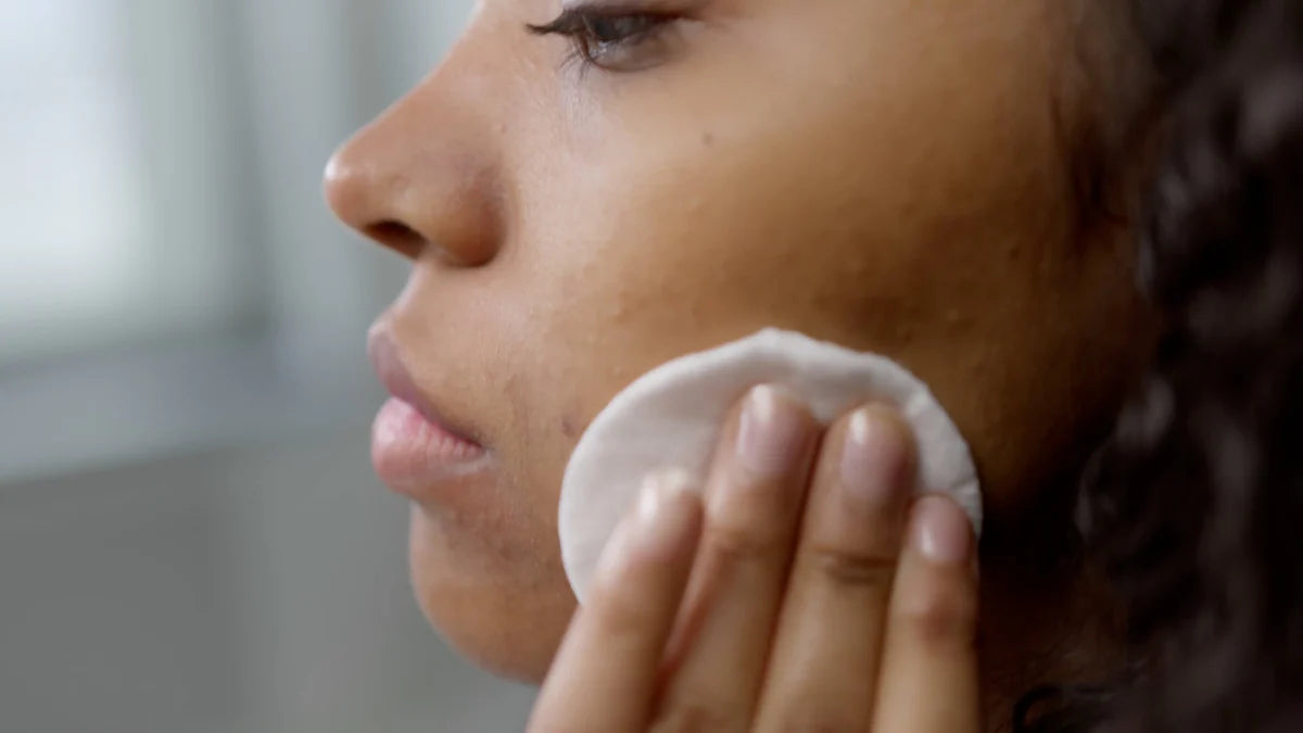 正しいメイク落とし方法で肌を守る！基本ステップと注意点