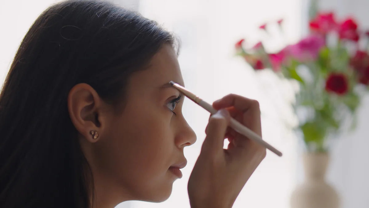 中年女性のための眉毛メイク術 正しい描き方と整え方